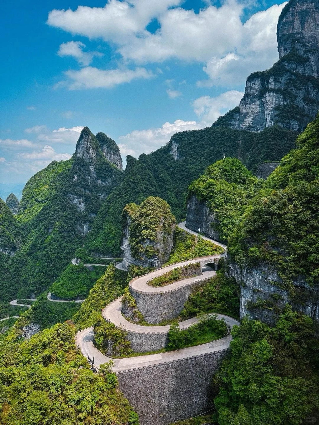 11 Days Private Tour of Beijing - Xi'an - Zhangjiajie - Shanghai