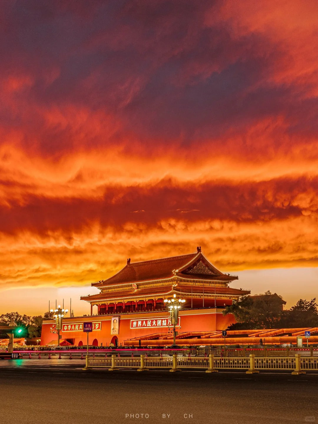 16 Days Private Tour of Beijing - Xi'an - Guilin - Yangshuo - Guilin - Chengdu - Chongqing - Yangtze River Cruise - Yichang - Shanghai