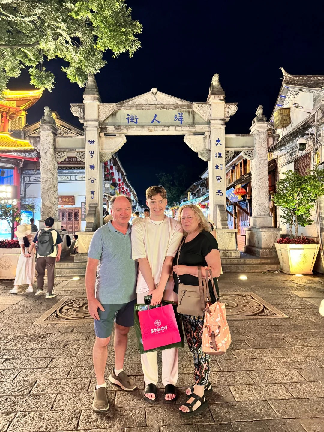 8 Days Private Tour of Kunming - Dali - Lijiang - Shangri-La